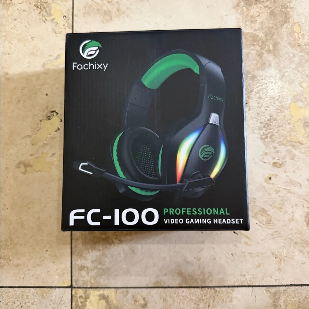FC-100 Professional VR Headset - Black and Green